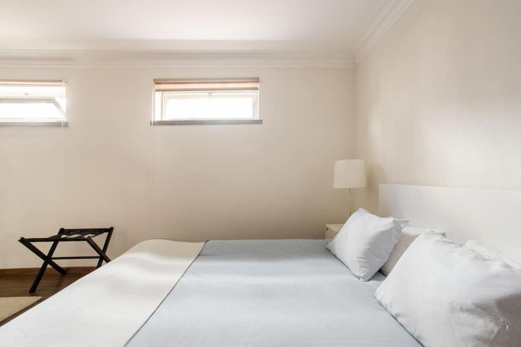 Vinaika Loft Apartment Оейраш Екстериор снимка