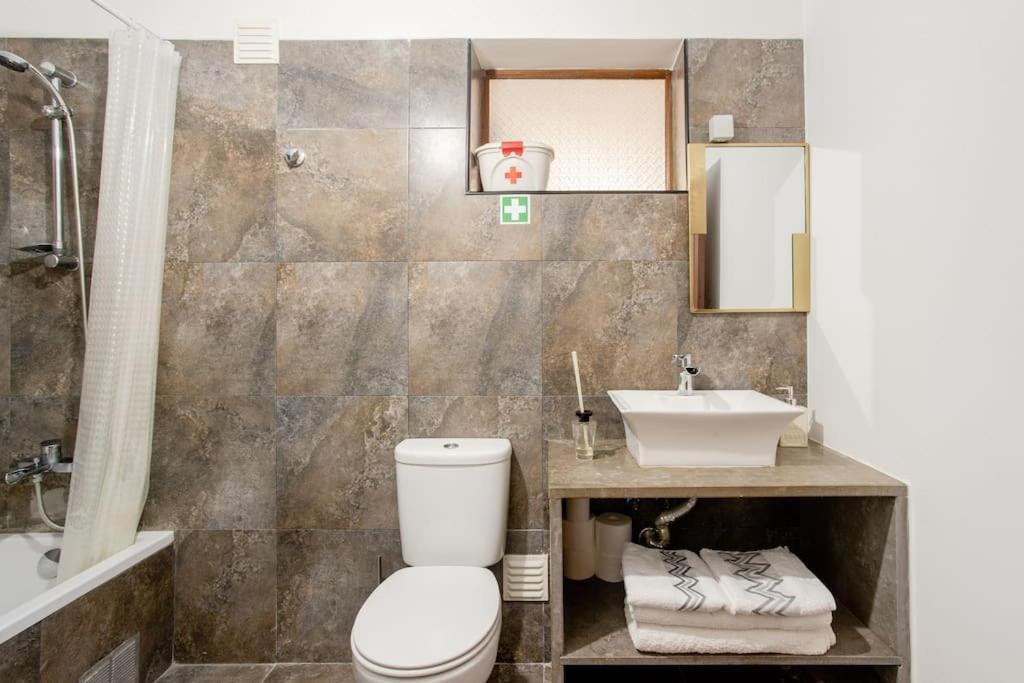 Vinaika Loft Apartment Оейраш Екстериор снимка