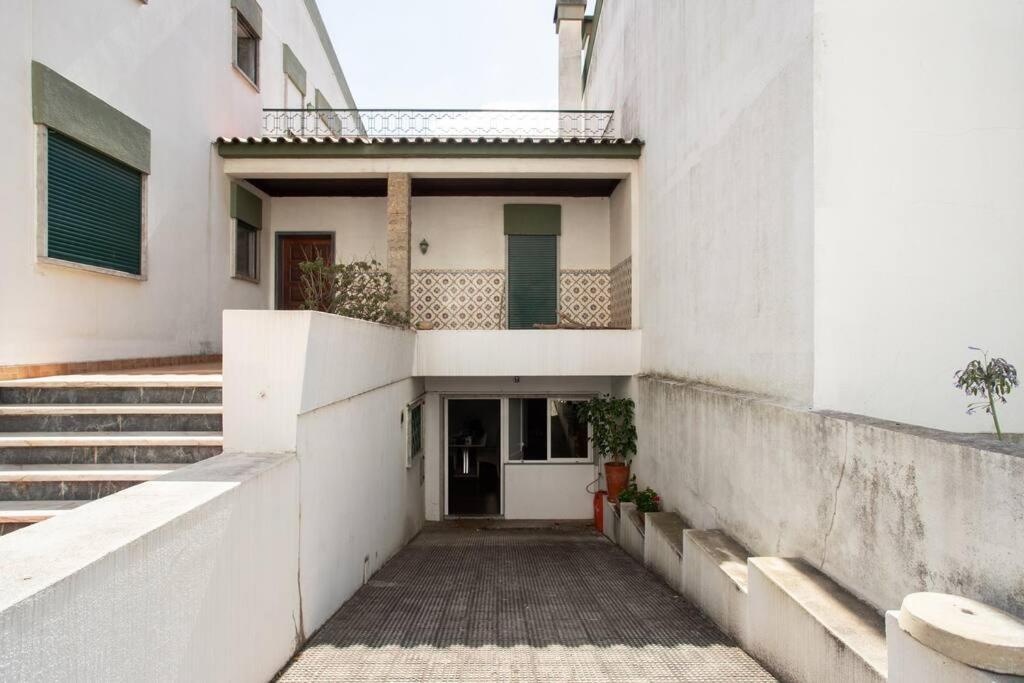 Vinaika Loft Apartment Оейраш Екстериор снимка