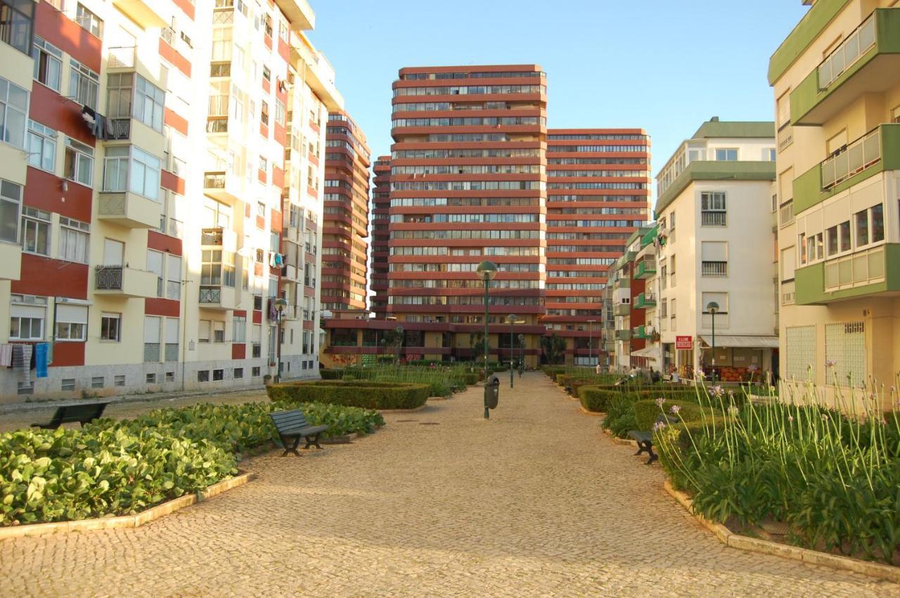 Vinaika Loft Apartment Оейраш Екстериор снимка